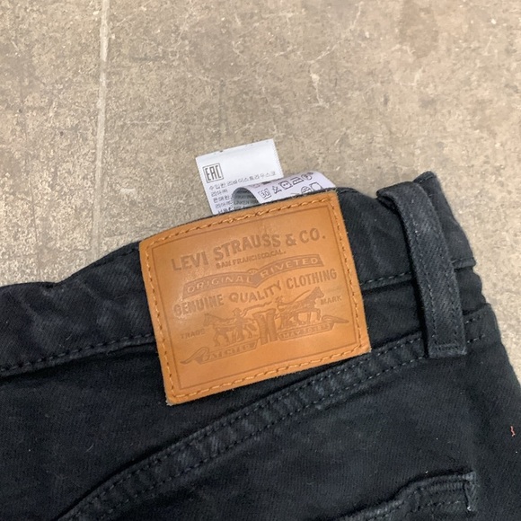 Levi’s premium ribcage straight ankle black jeans - Picture 7 of 7